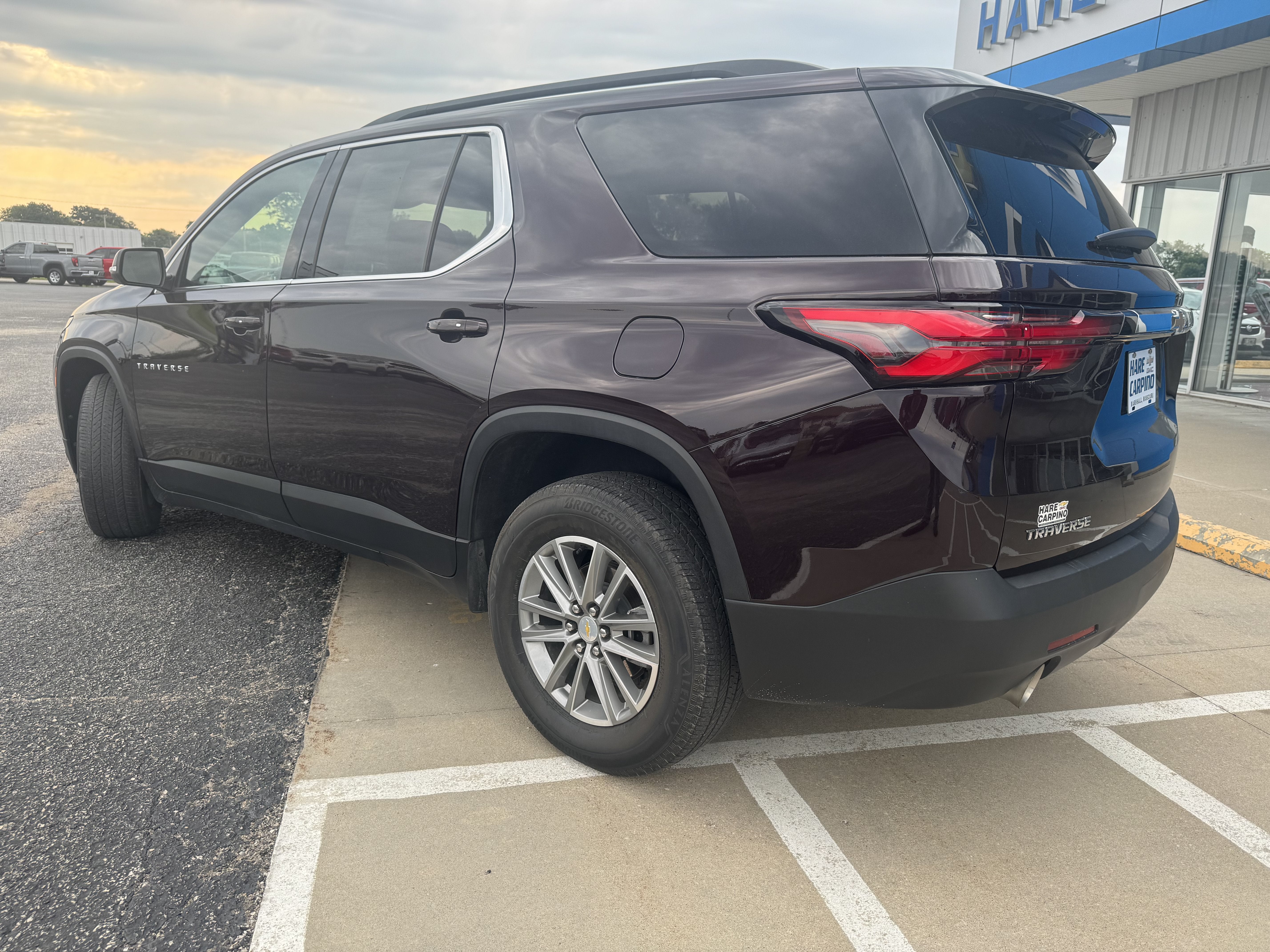 2023 Chevrolet Traverse — side profile view
